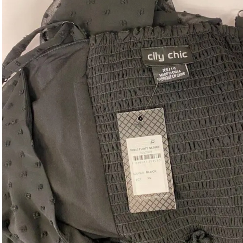 City Chic dress M in city chic is a 18 - Picture 3 of 11